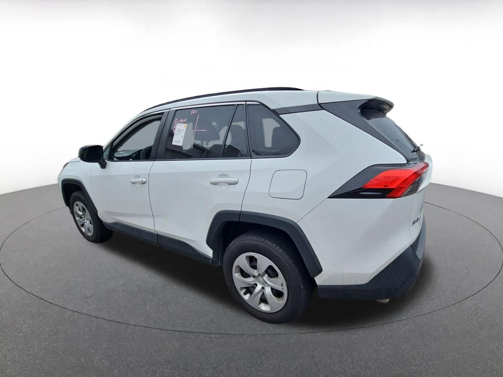 Thumbnail: 2021 Toyota RAV4 - 5
