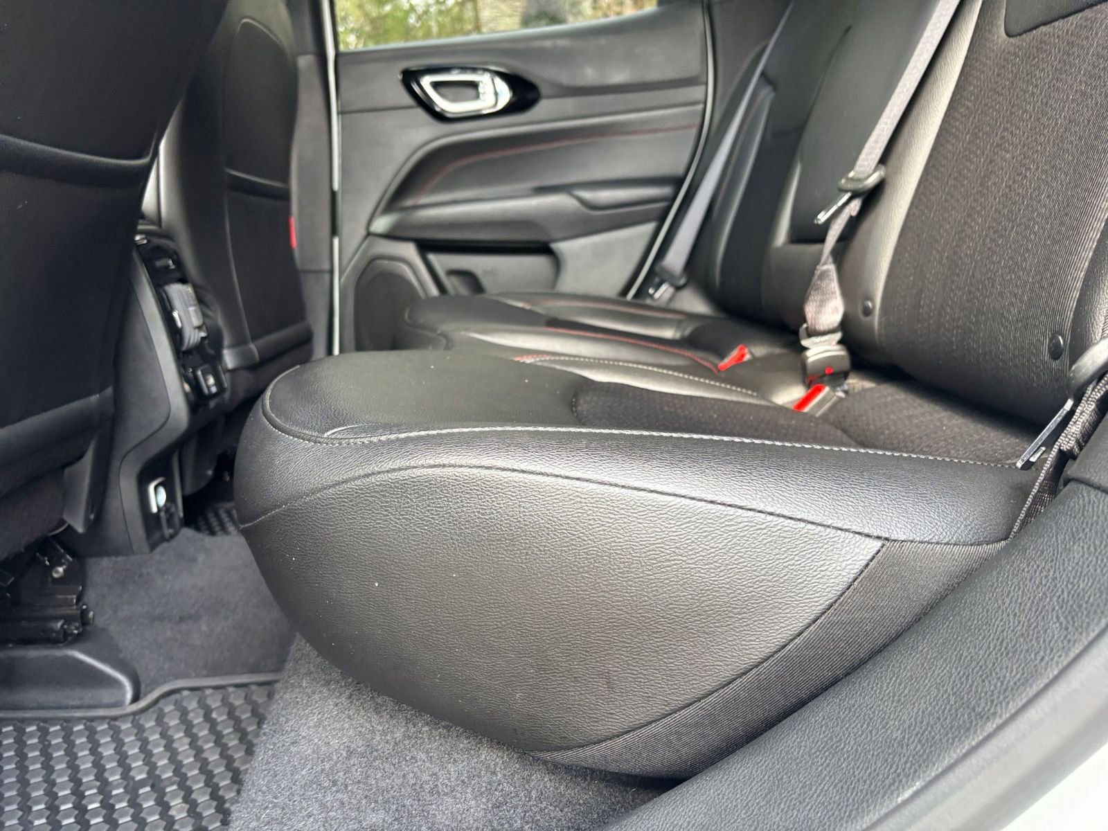 Thumbnail: 2025 Jeep Compass - 25