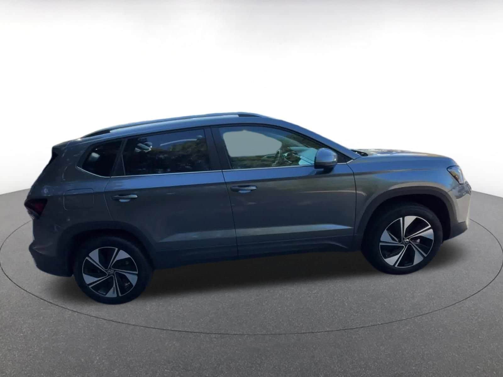 Thumbnail: 2025 Volkswagen Taos - 16