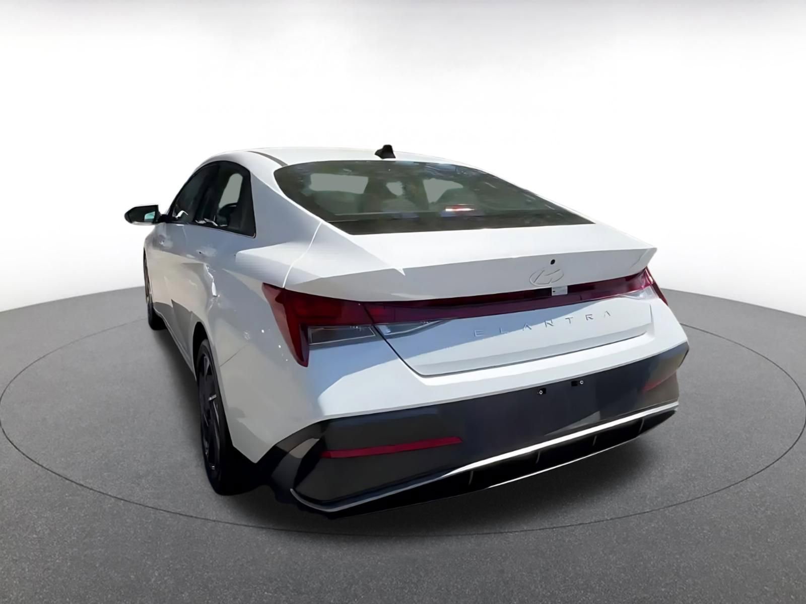 Thumbnail: 2025 Hyundai Elantra - 11