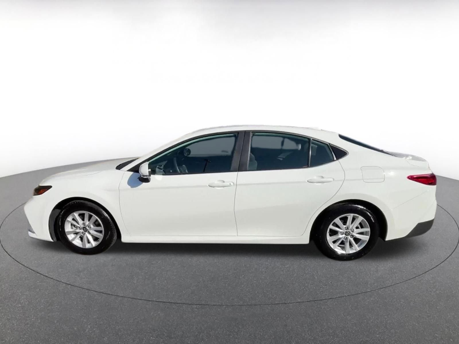 Thumbnail: 2025 Toyota Camry - 9