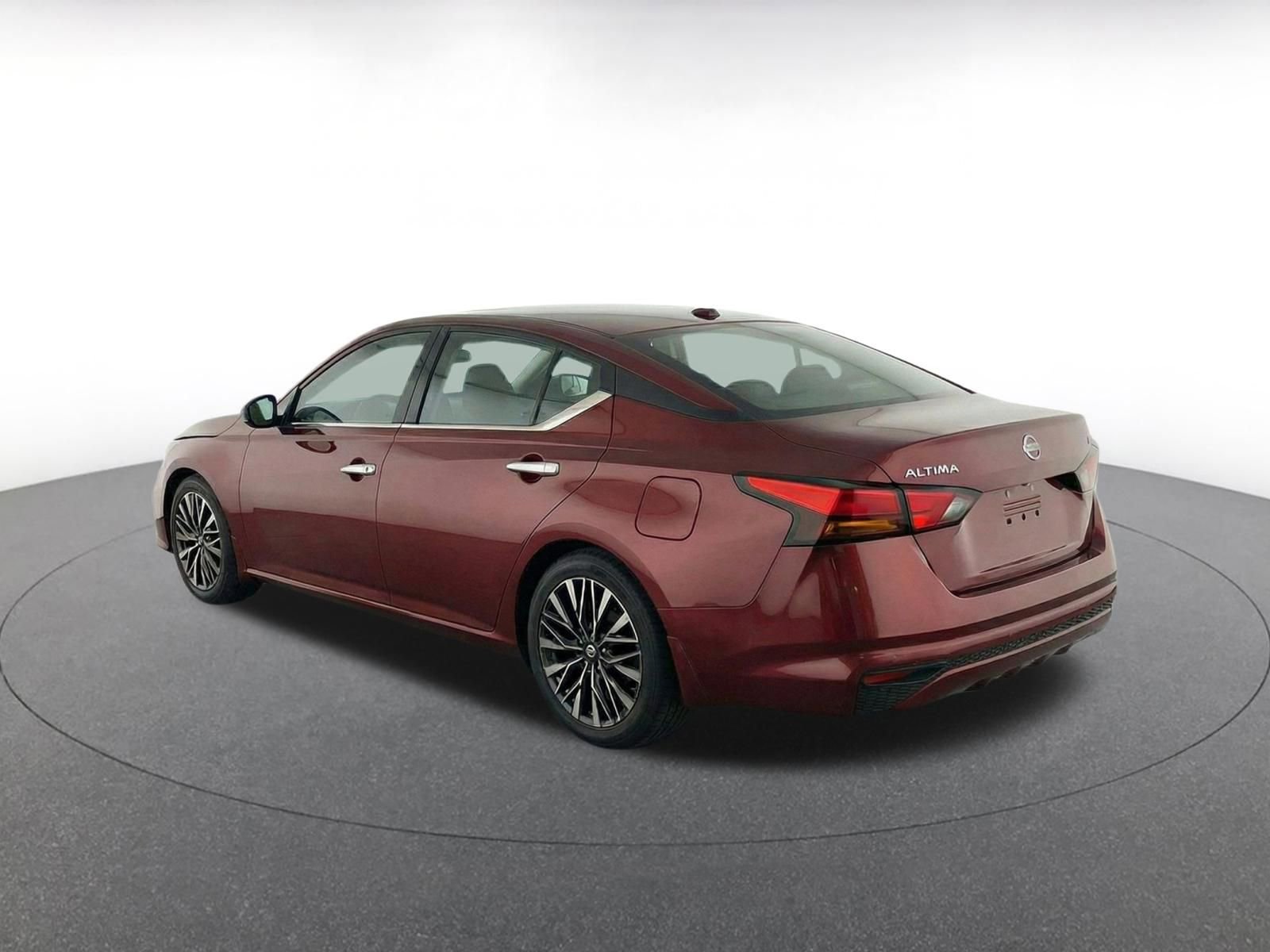Thumbnail: 2025 Nissan Altima - 7
