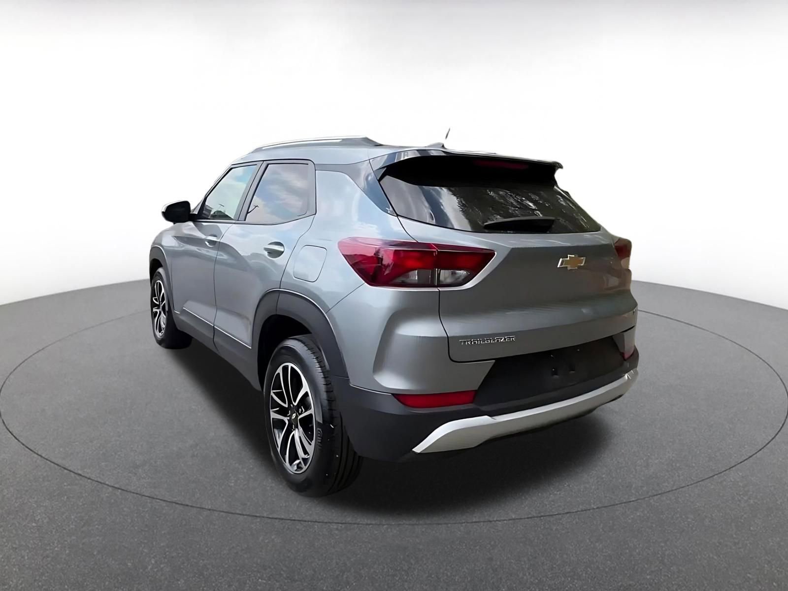 Thumbnail: 2025 Chevrolet TrailBlazer - 11