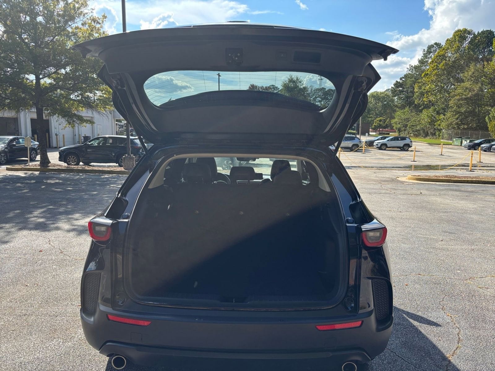 Thumbnail: 2025 Mazda CX-50 - 31