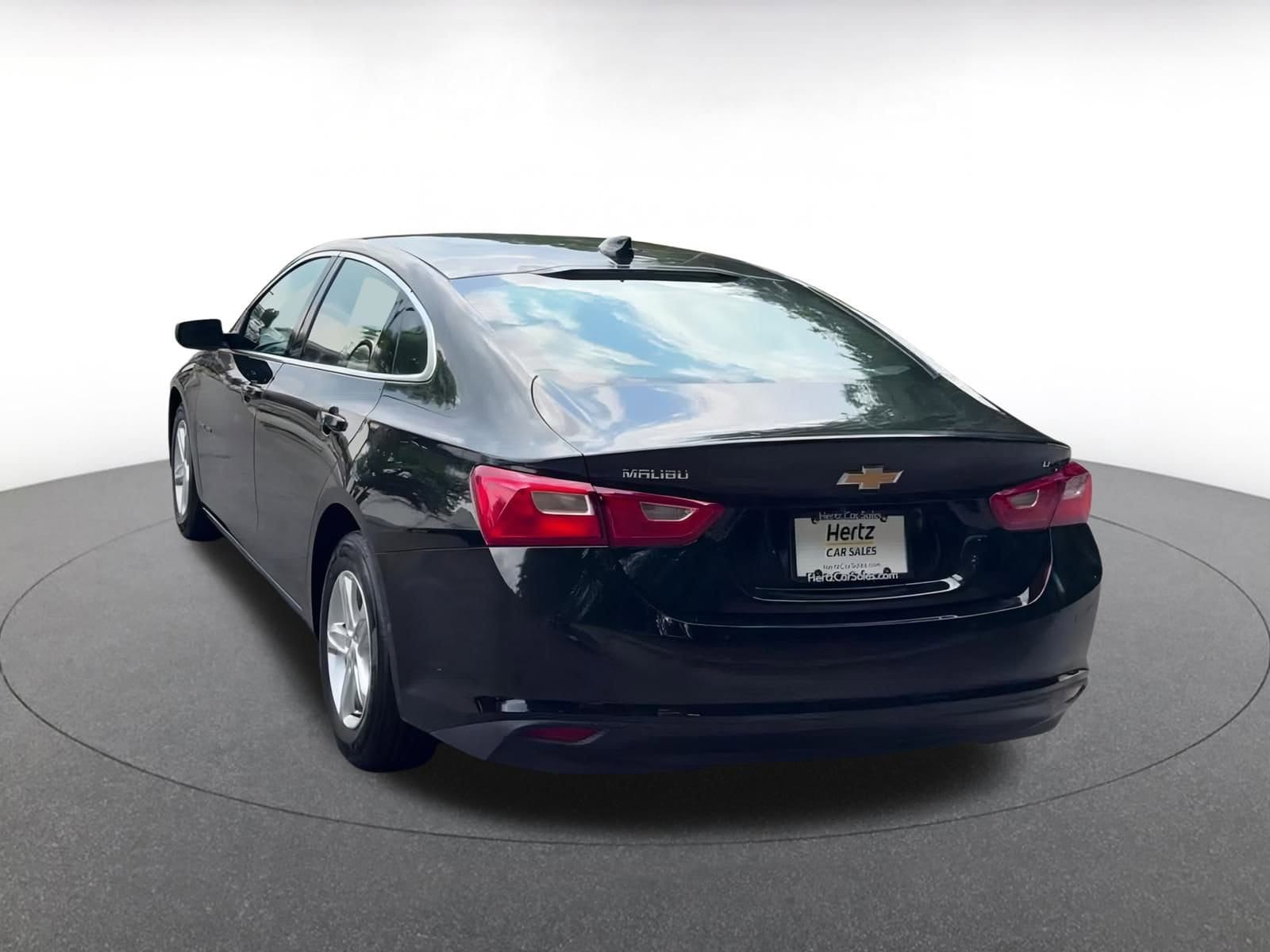 Thumbnail: 2024 Chevrolet Malibu - 11