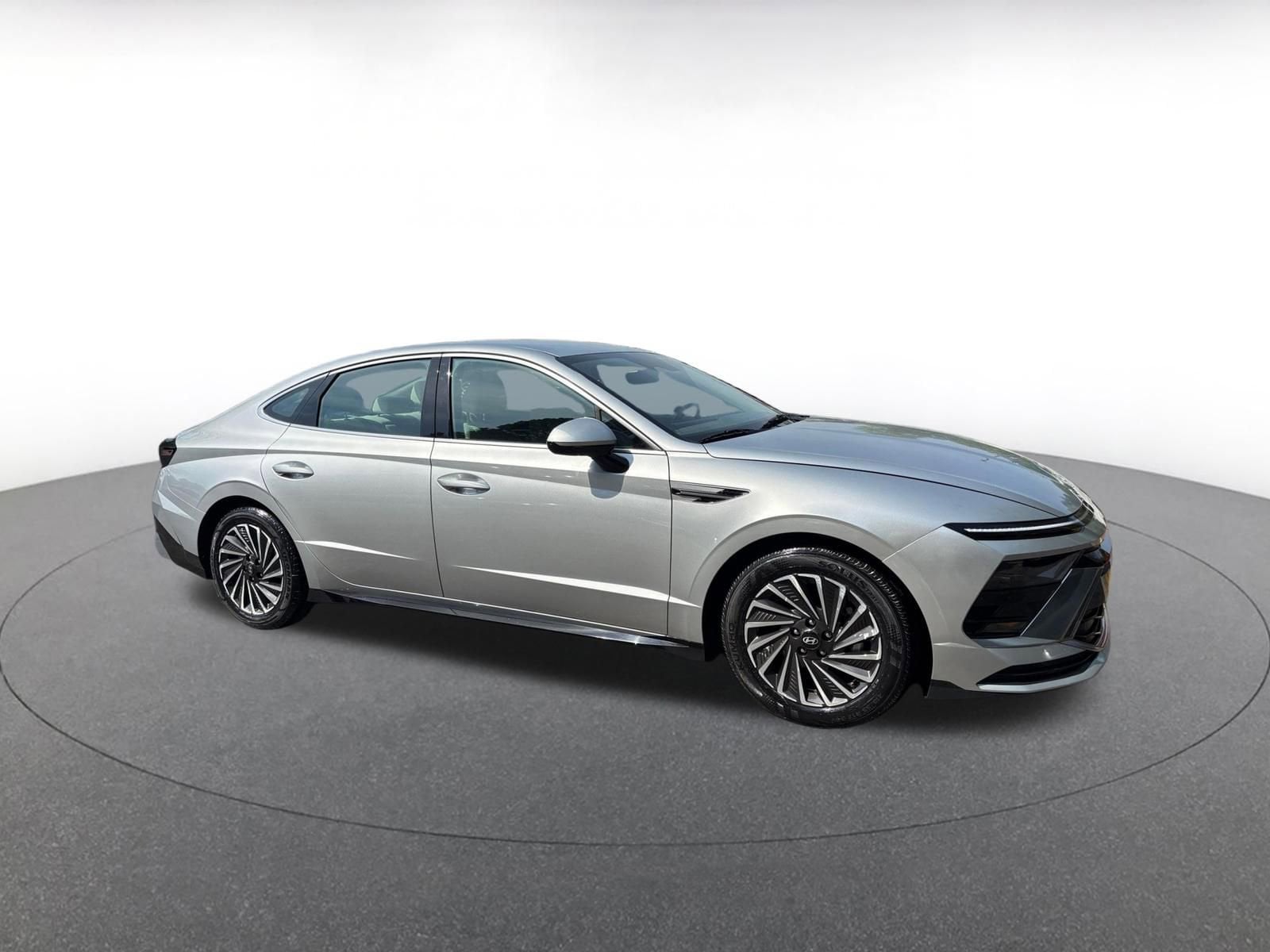 Thumbnail: 2025 Hyundai Sonata - 1