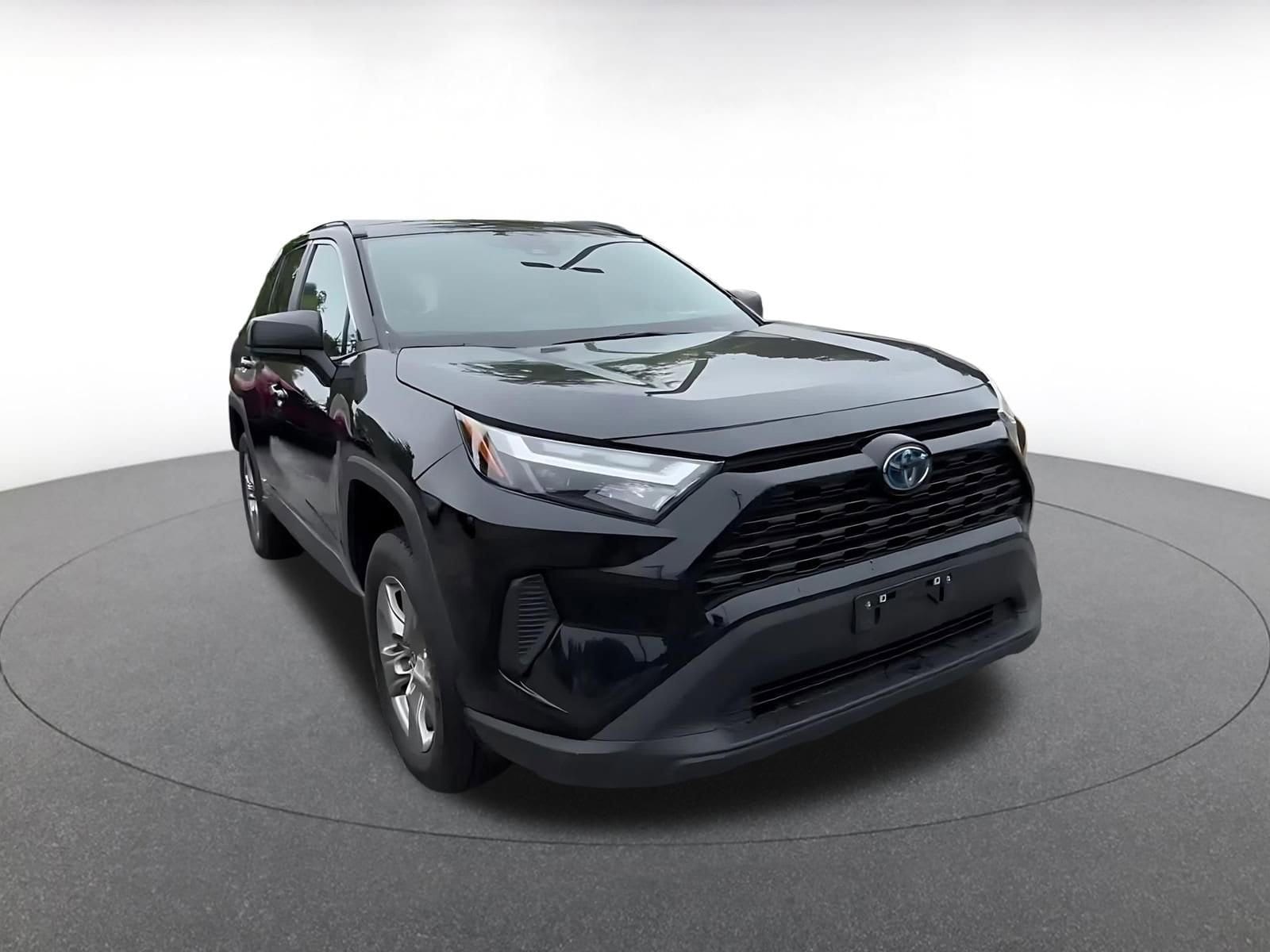Thumbnail: 2024 Toyota RAV4 - 3