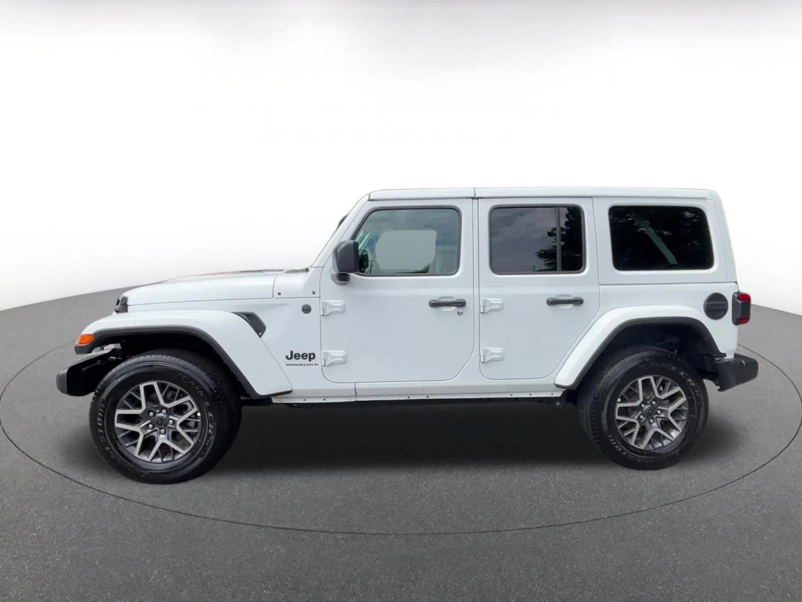Thumbnail: 2025 Jeep Wrangler - 9