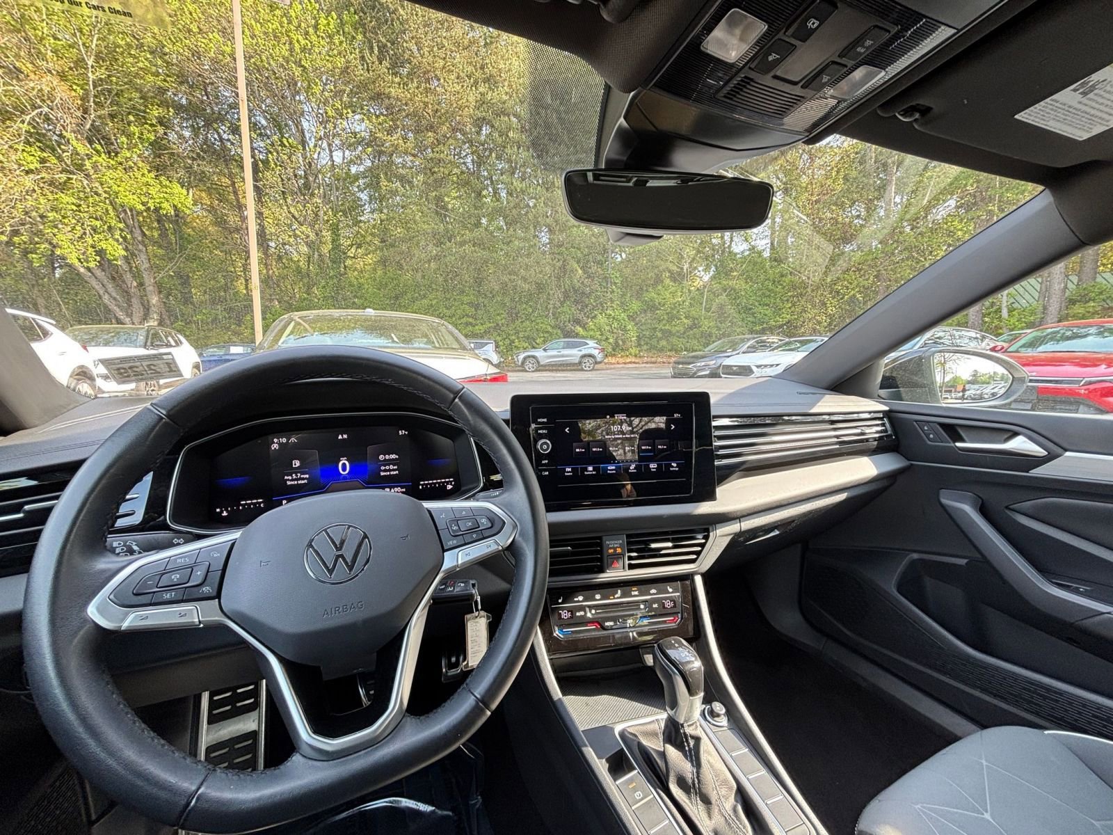 Thumbnail: 2025 Volkswagen Jetta - 34