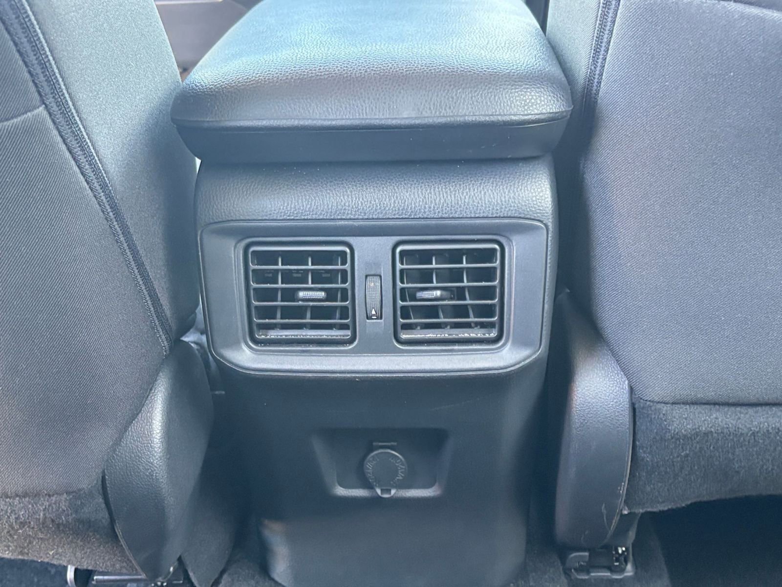 Thumbnail: 2025 Toyota RAV4 - 23