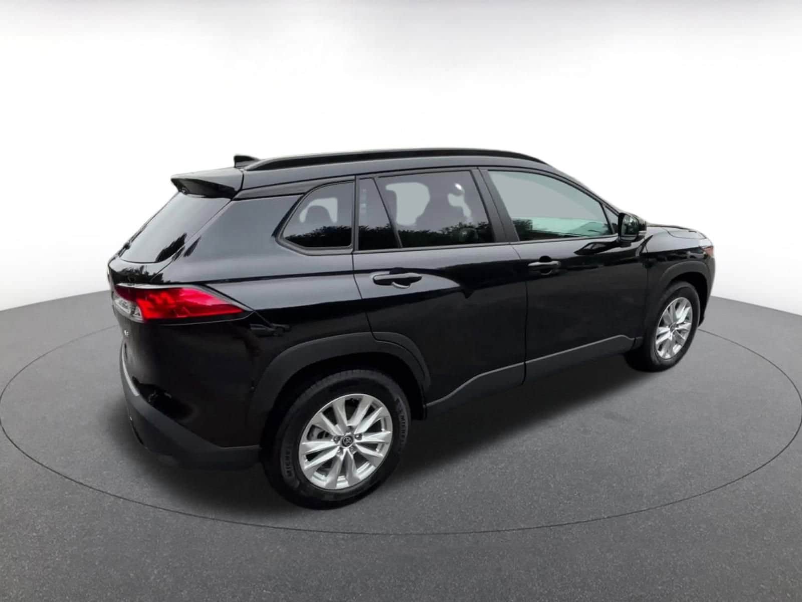 Thumbnail: 2025 Toyota Corolla Cross - 15