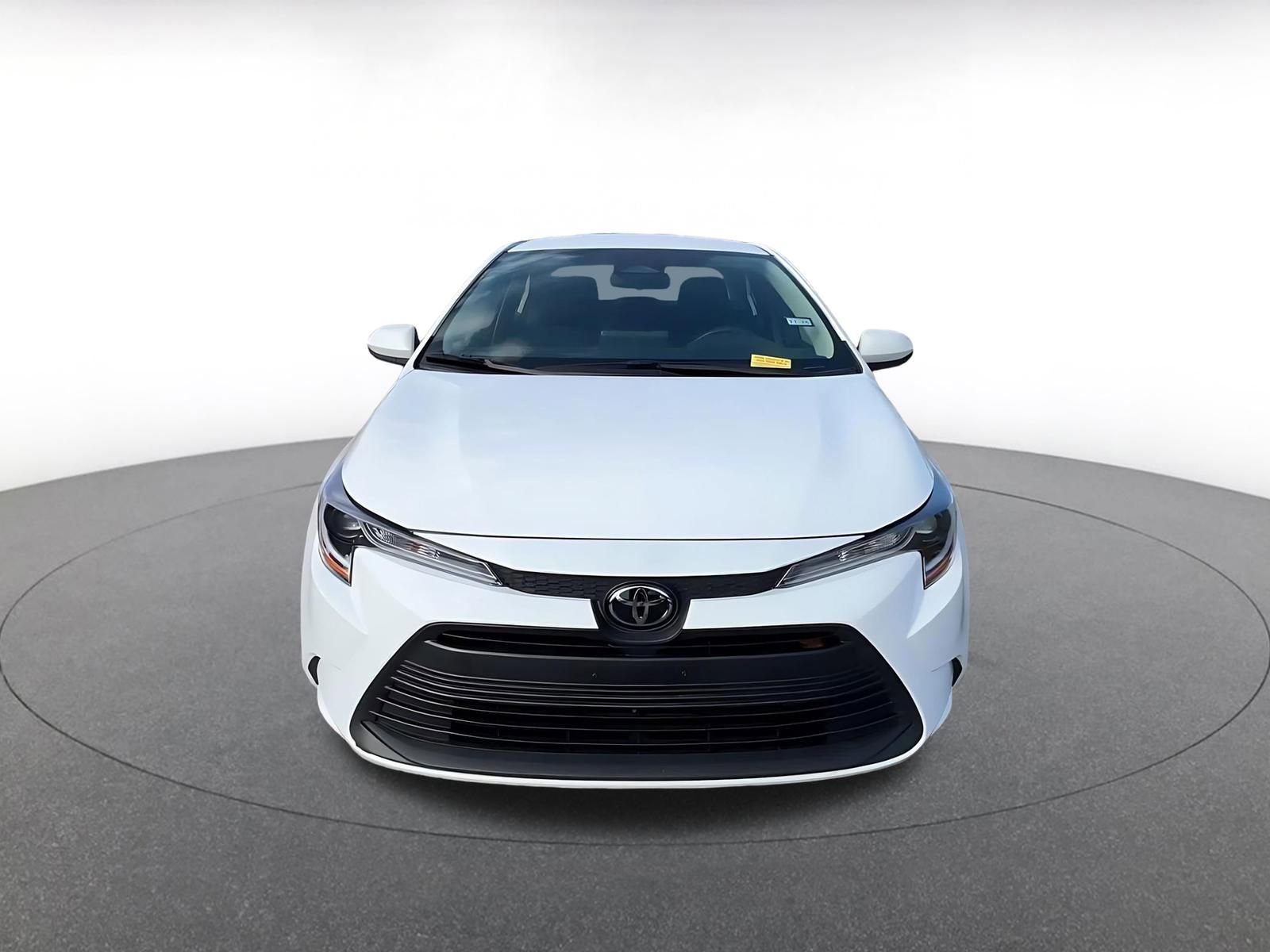 Thumbnail: 2025 Toyota Corolla - 4
