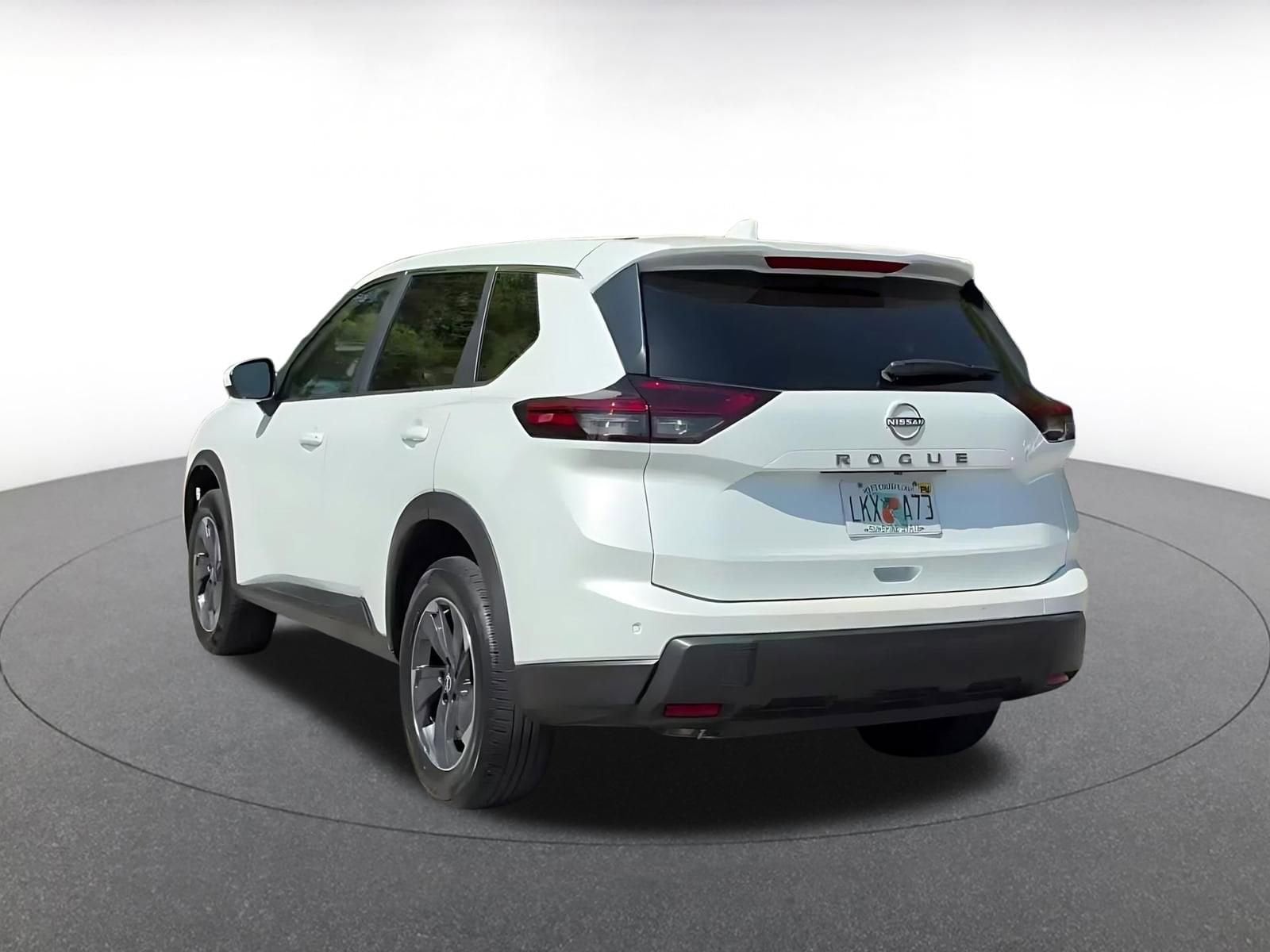 Thumbnail: 2025 Nissan Rogue - 12