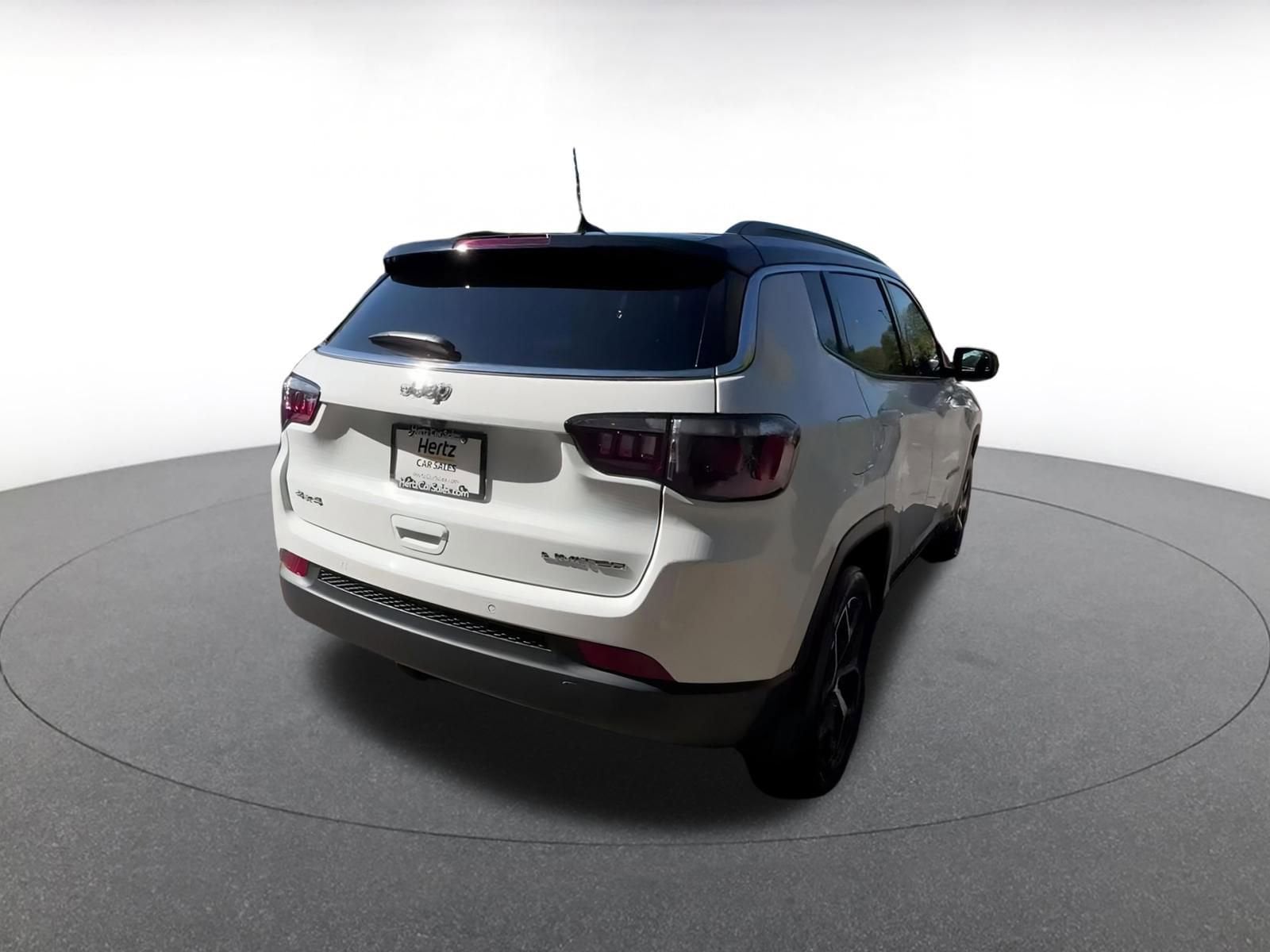 Thumbnail: 2025 Jeep Compass - 14