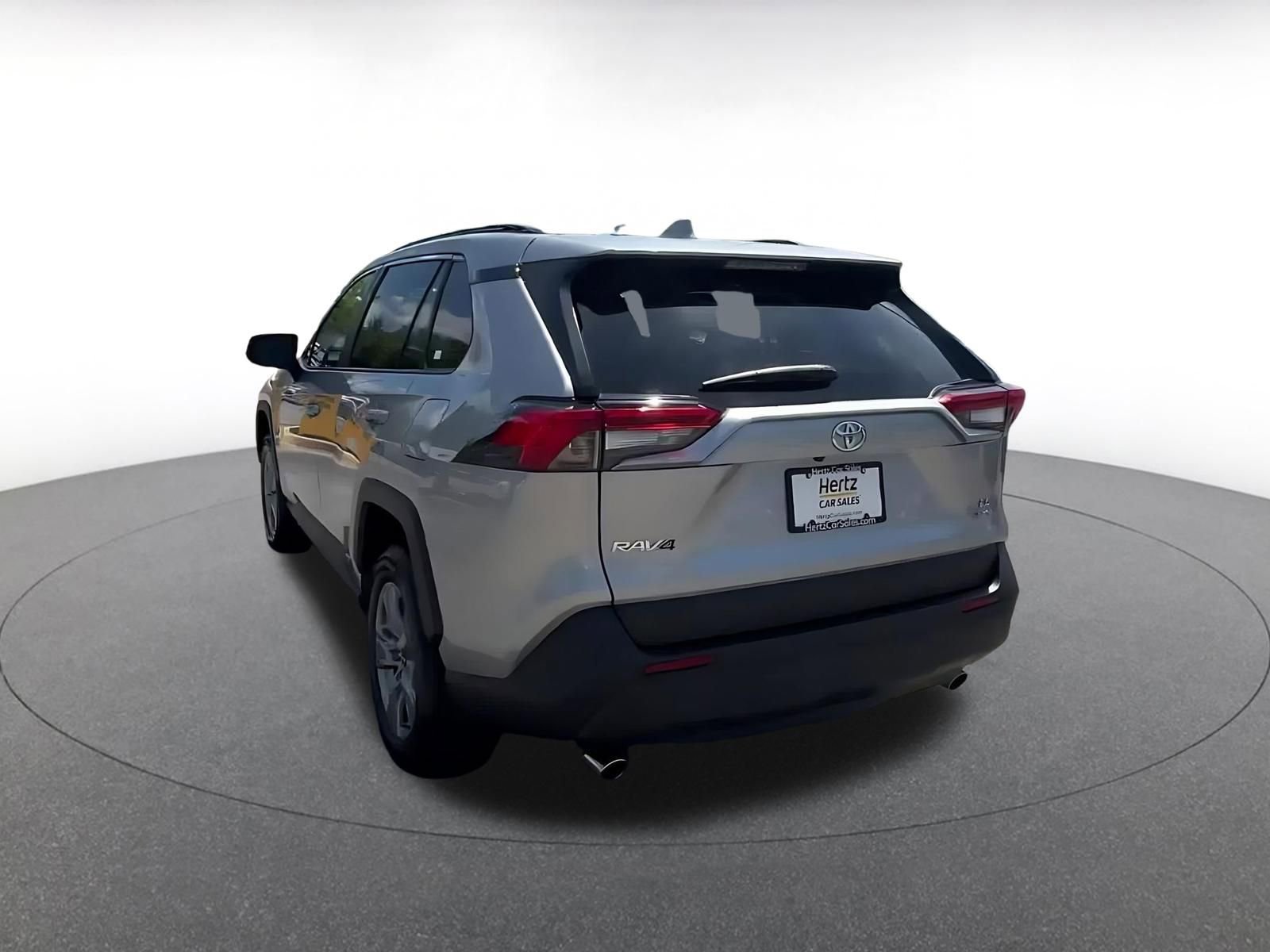 Thumbnail: 2025 Toyota RAV4 - 11