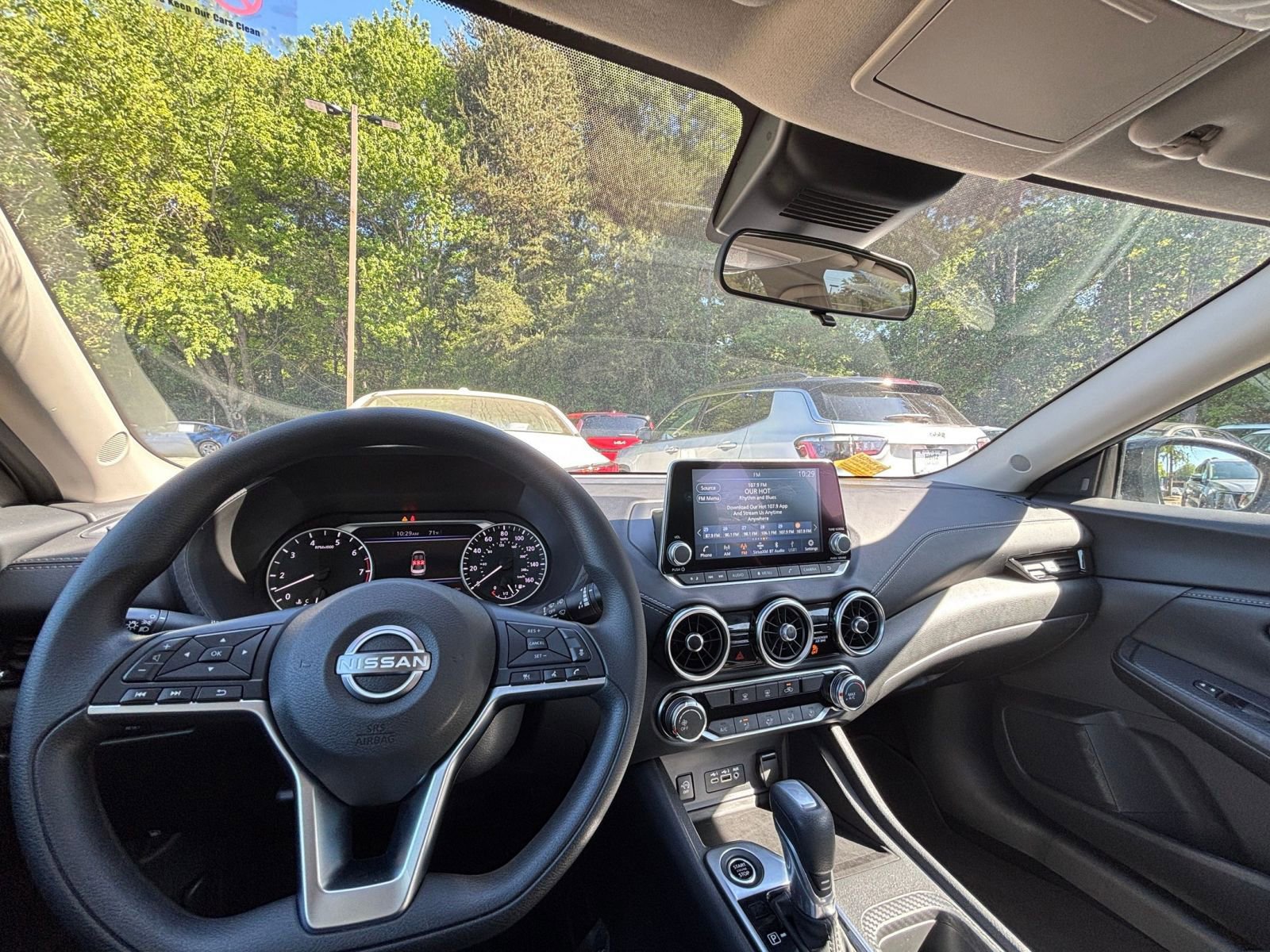 Thumbnail: 2025 Nissan Sentra - 33