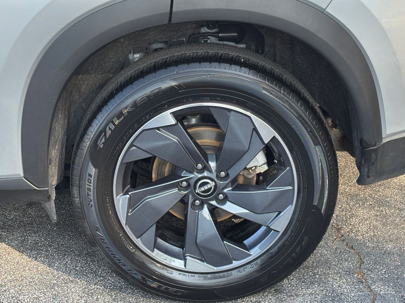 Thumbnail: 2025 Nissan Rogue - 32