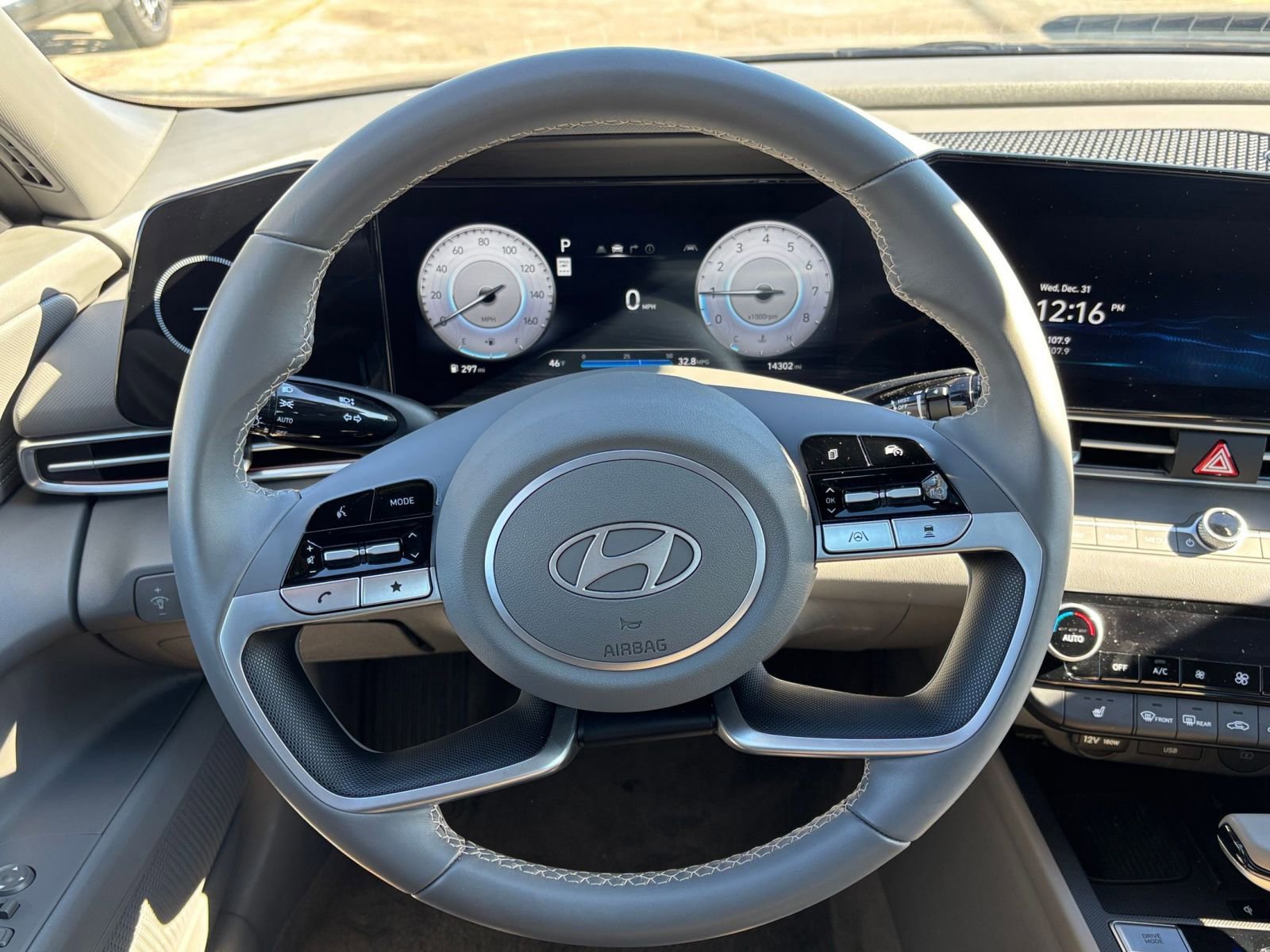 Thumbnail: 2025 Hyundai Elantra - 34