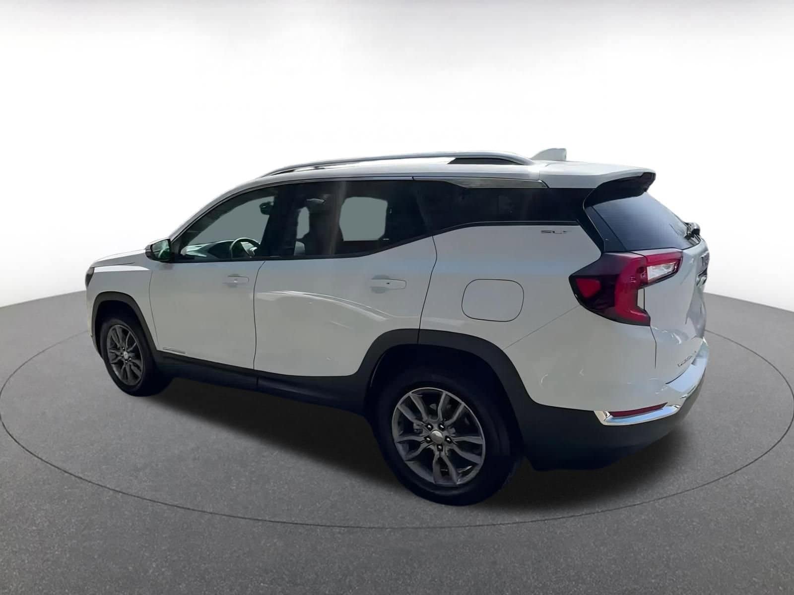 Thumbnail: 2024 GMC Terrain - 10
