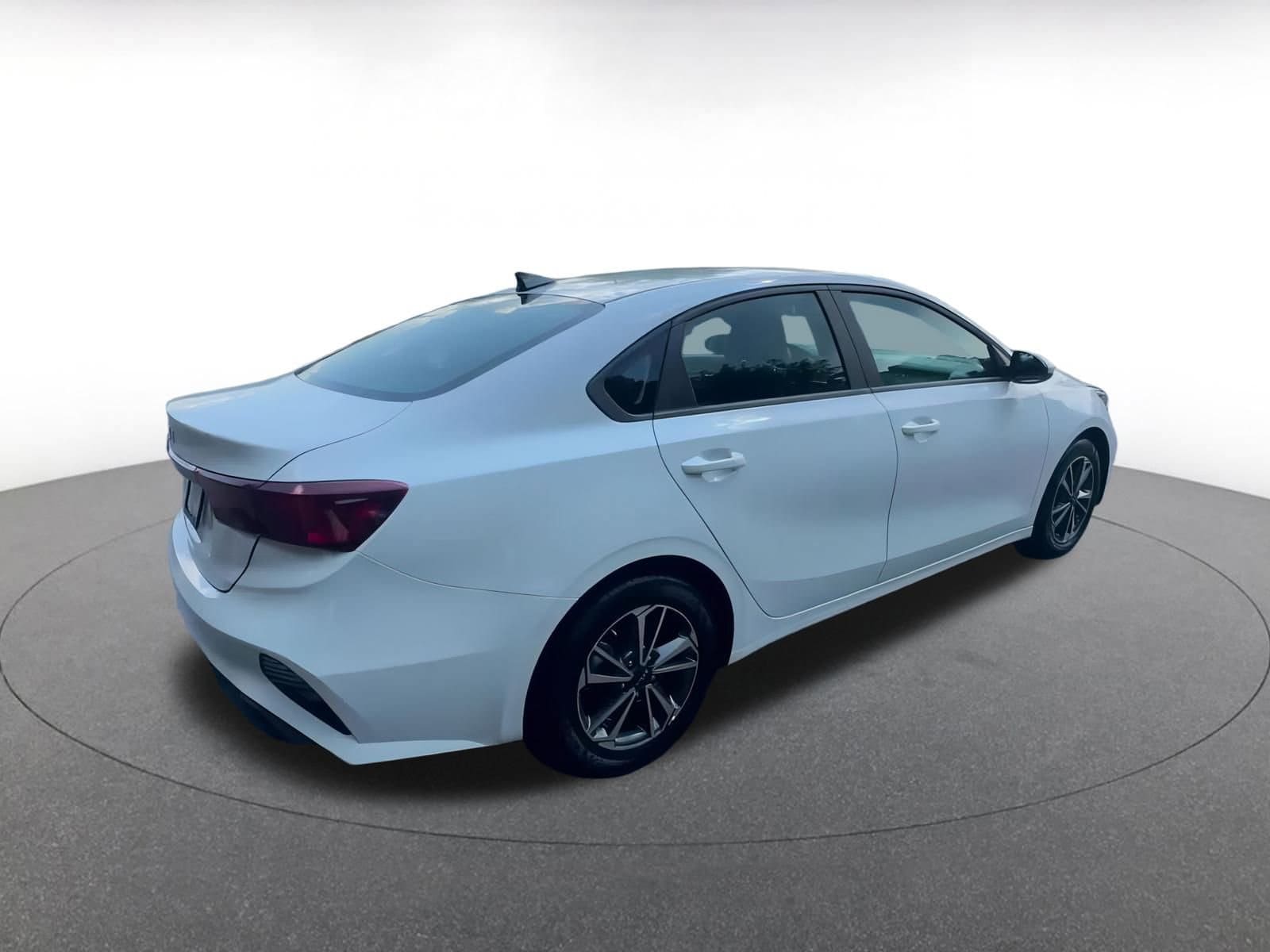 Thumbnail: 2023 Kia Forte - 15