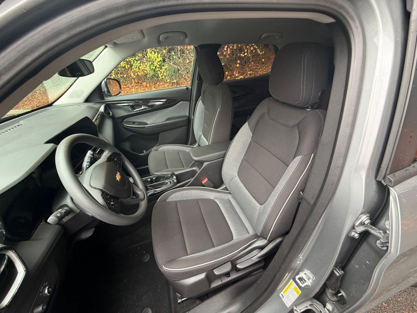 Thumbnail: 2025 Chevrolet TrailBlazer - 27