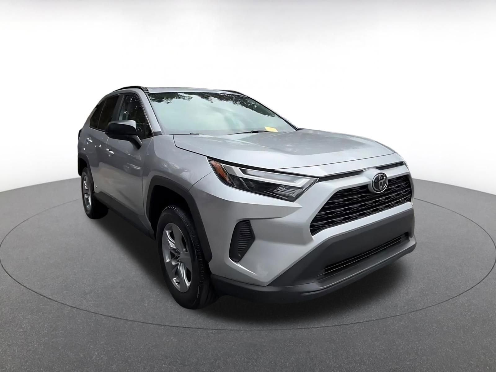 Thumbnail: 2025 Toyota RAV4 - 3