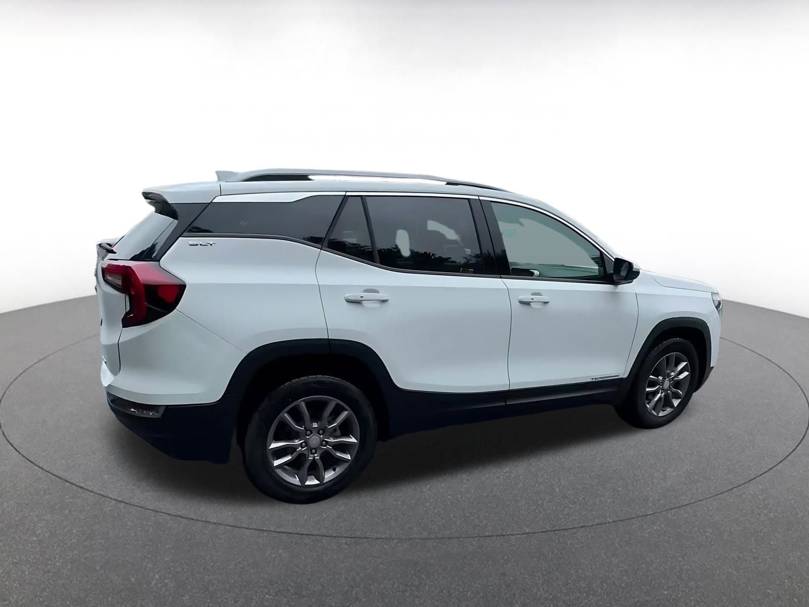 Thumbnail: 2024 GMC Terrain - 14