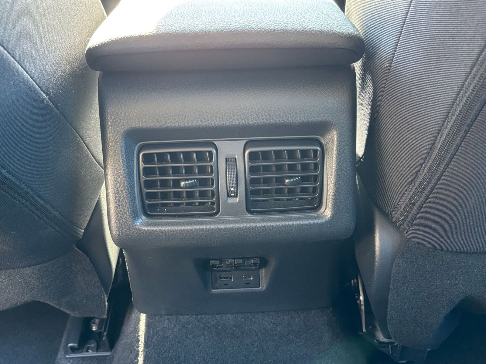 Thumbnail: 2025 Toyota Camry - 24