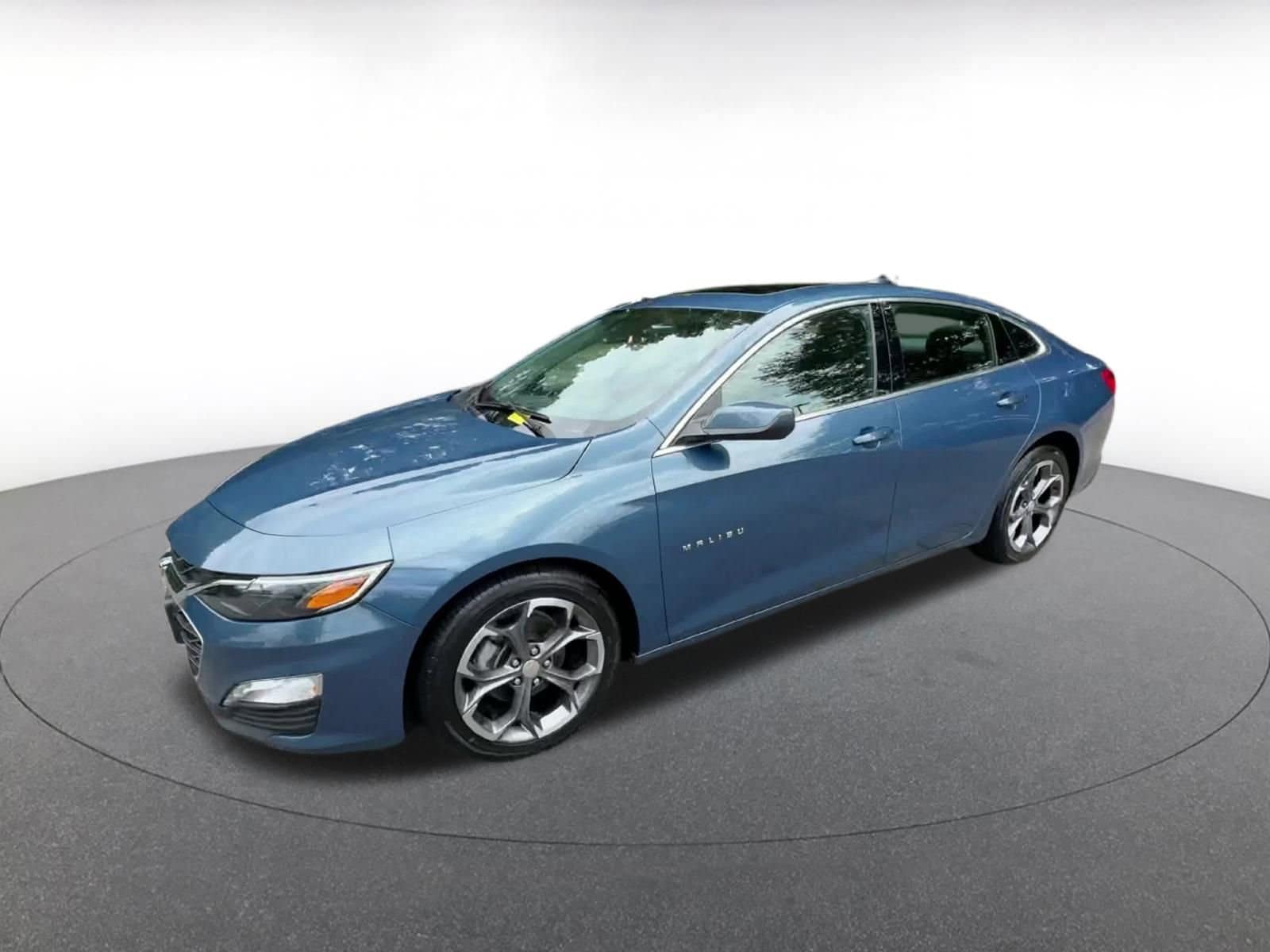 Thumbnail: 2024 Chevrolet Malibu - 7