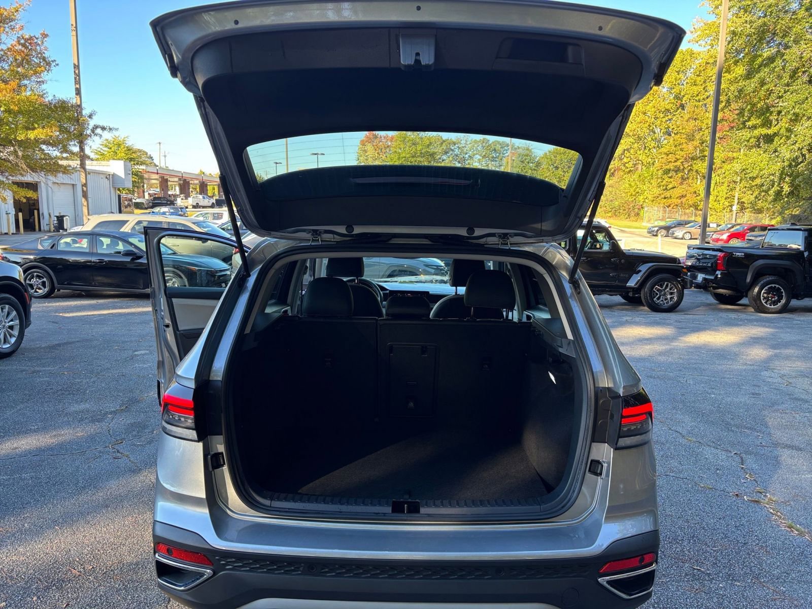 Thumbnail: 2025 Volkswagen Taos - 31