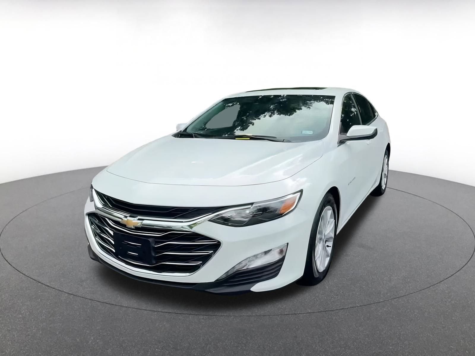Thumbnail: 2024 Chevrolet Malibu - 6