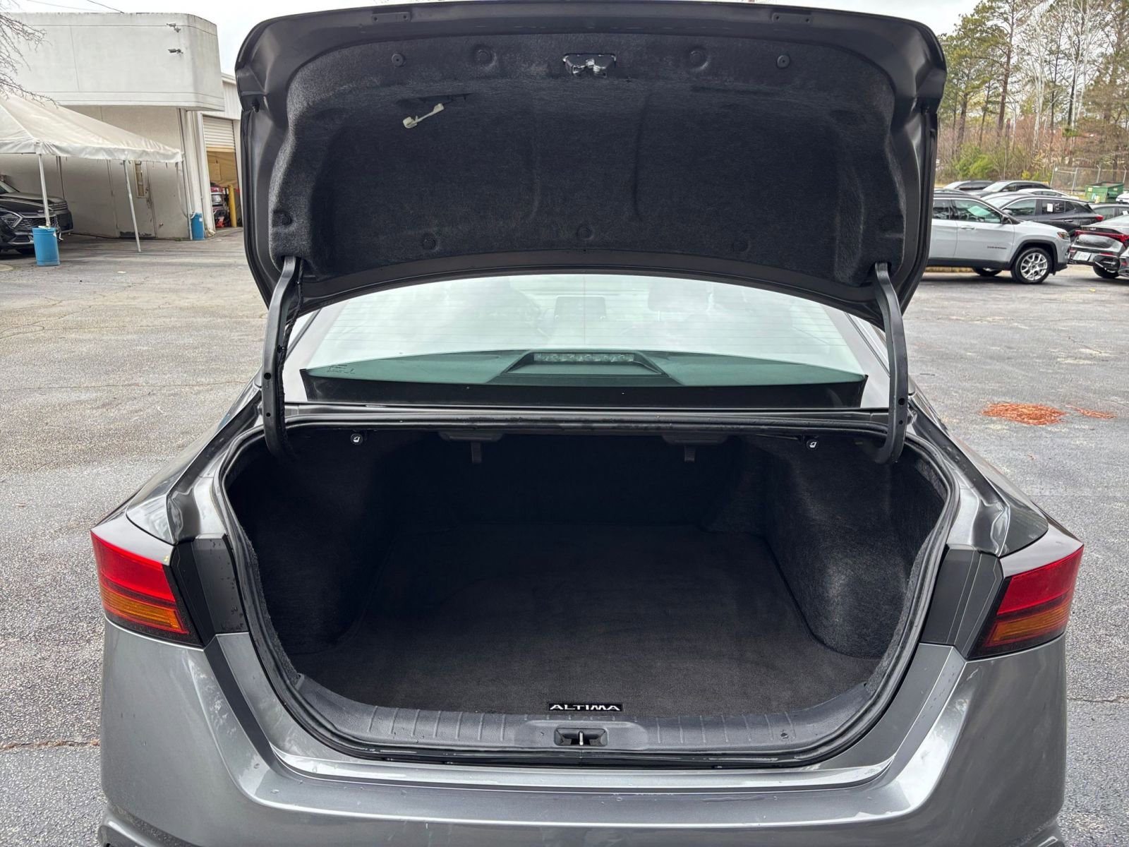 Thumbnail: 2025 Nissan Altima - 32