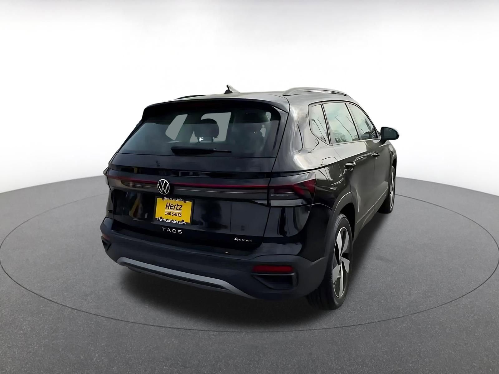 Thumbnail: 2025 Volkswagen Taos - 15