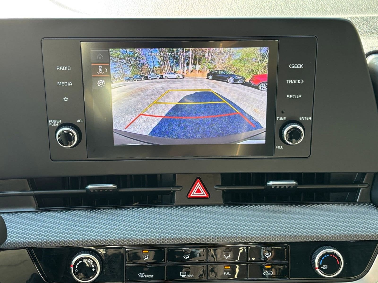 Thumbnail: 2025 Kia Sportage - 24