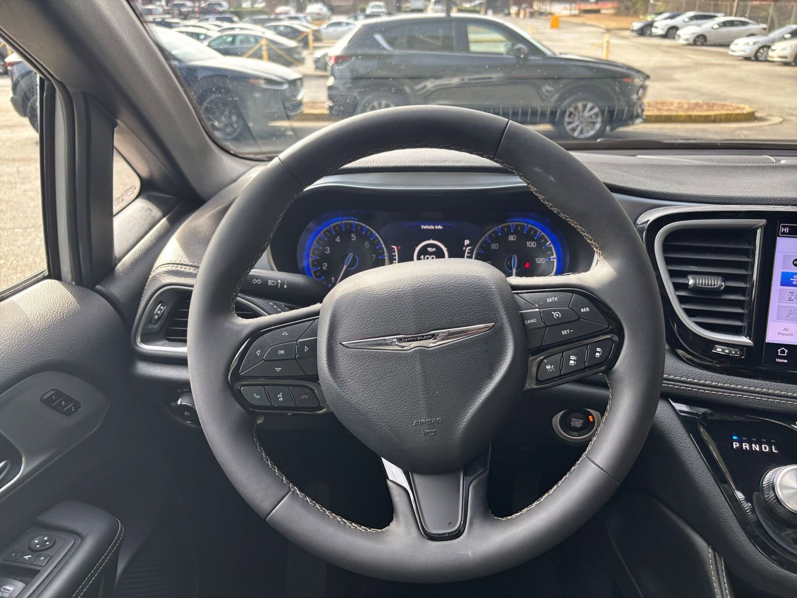 Thumbnail: 2025 Chrysler Pacifica - 28