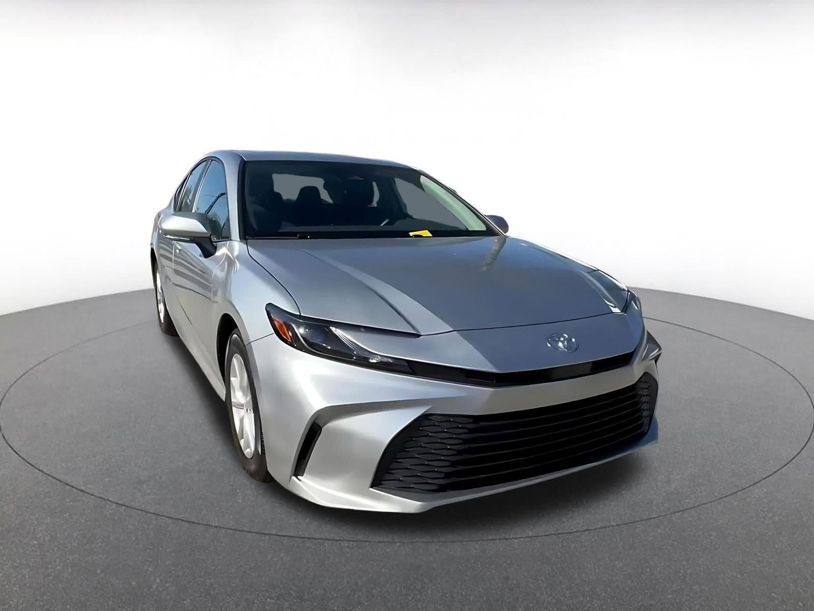 Thumbnail: 2025 Toyota Camry - 3