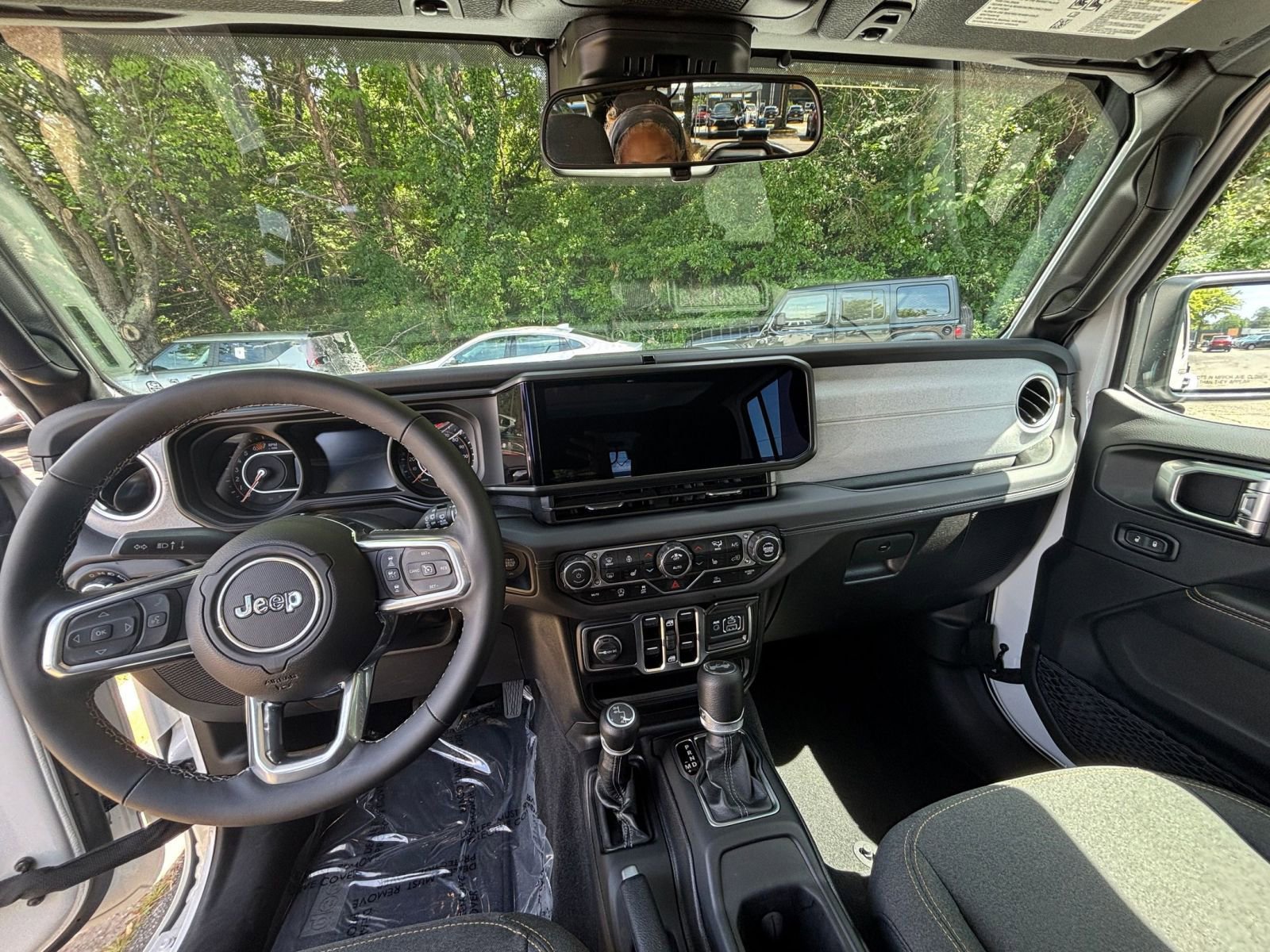 Thumbnail: 2025 Jeep Wrangler - 35