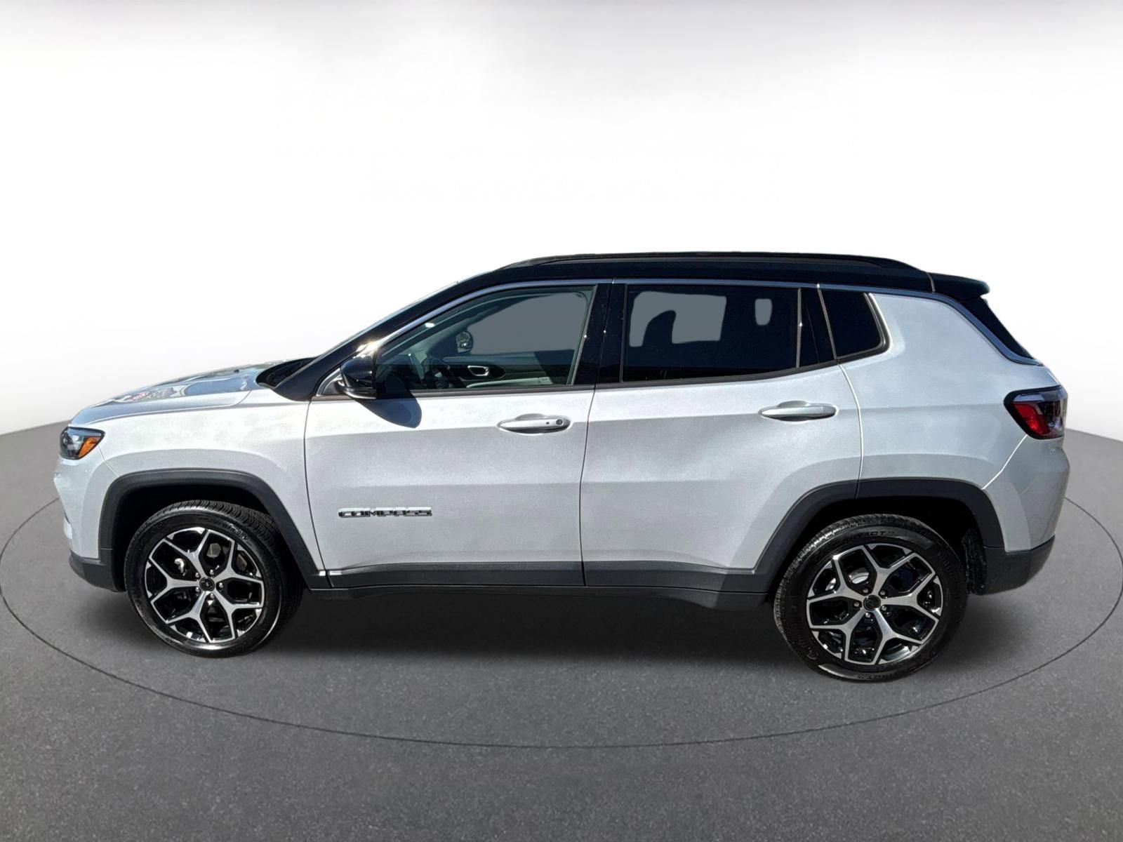 Thumbnail: 2025 Jeep Compass - 10