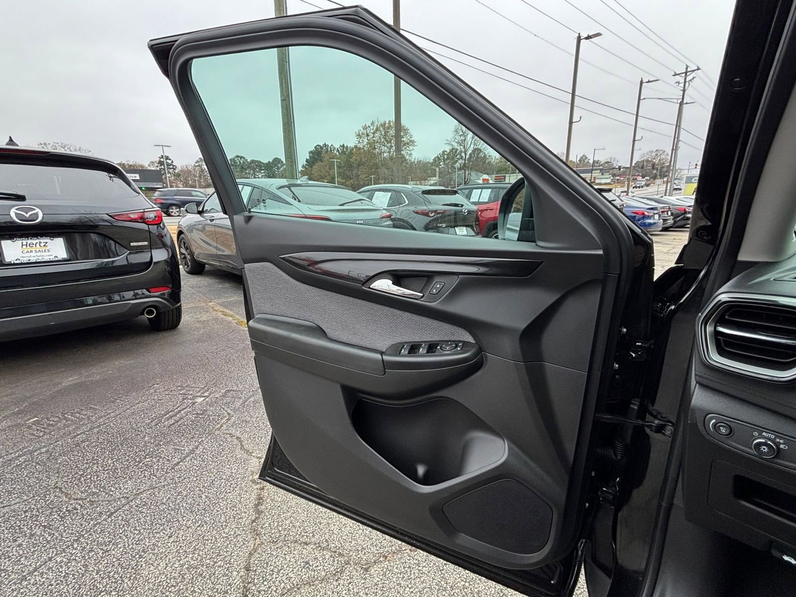 Thumbnail: 2025 Chevrolet TrailBlazer - 20