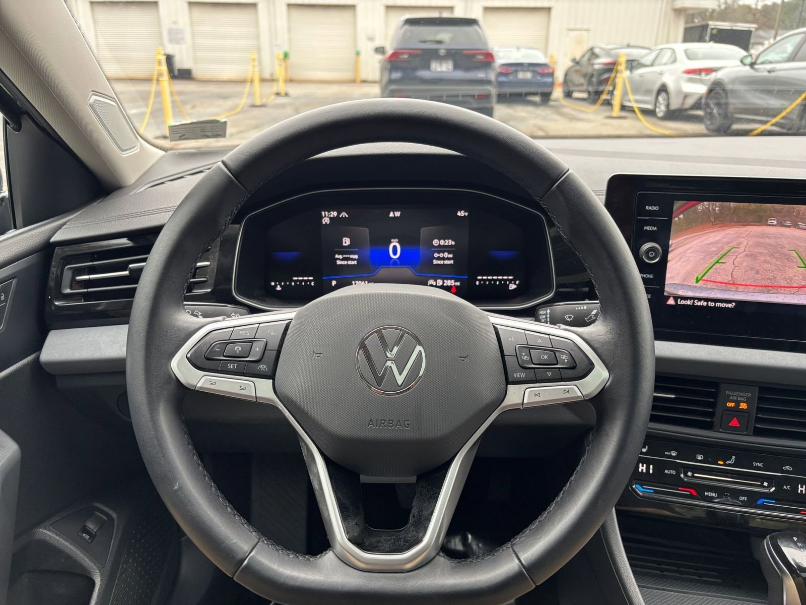 Thumbnail: 2025 Volkswagen Jetta - 28