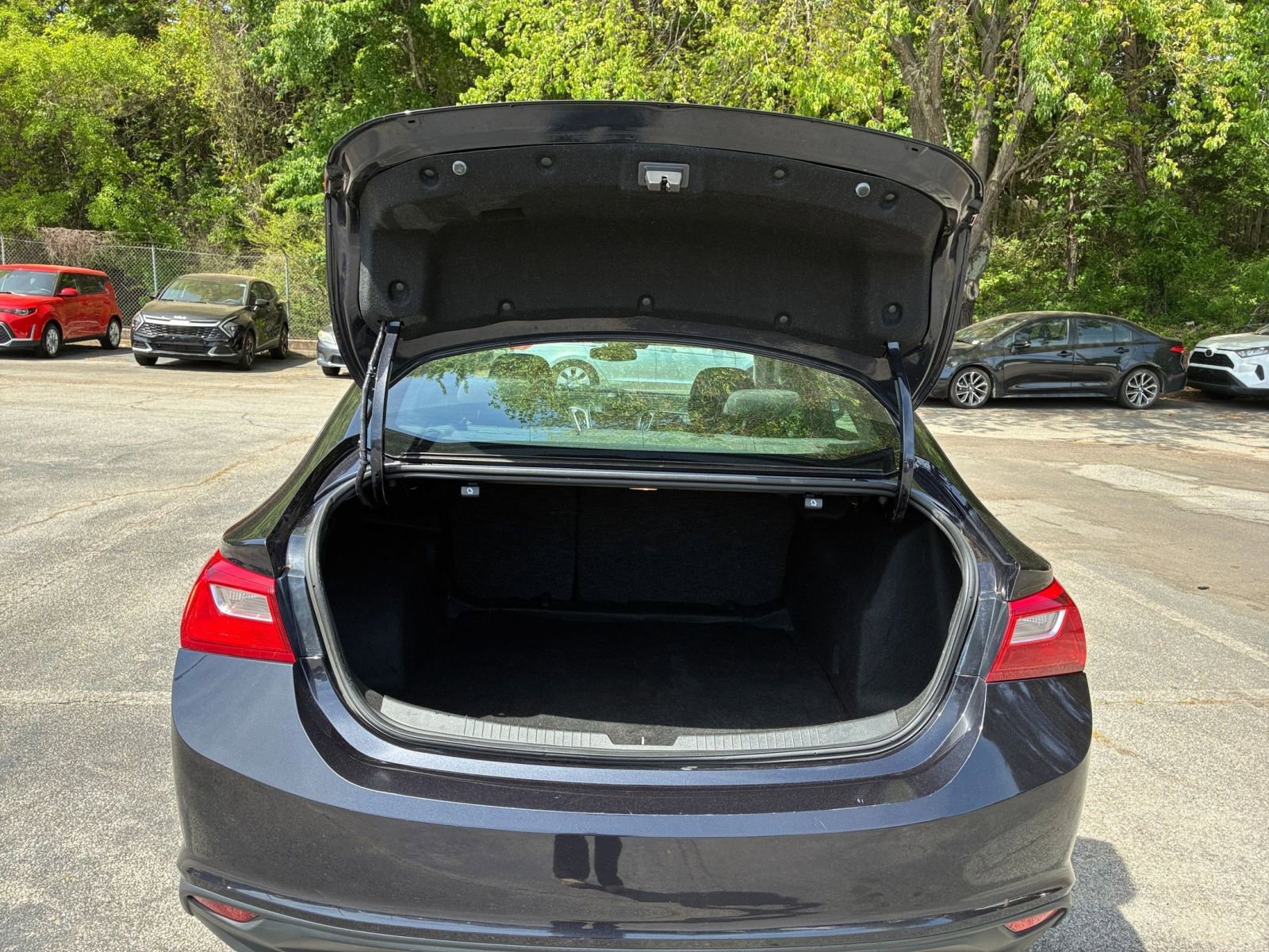 Thumbnail: 2023 Chevrolet Malibu - 33