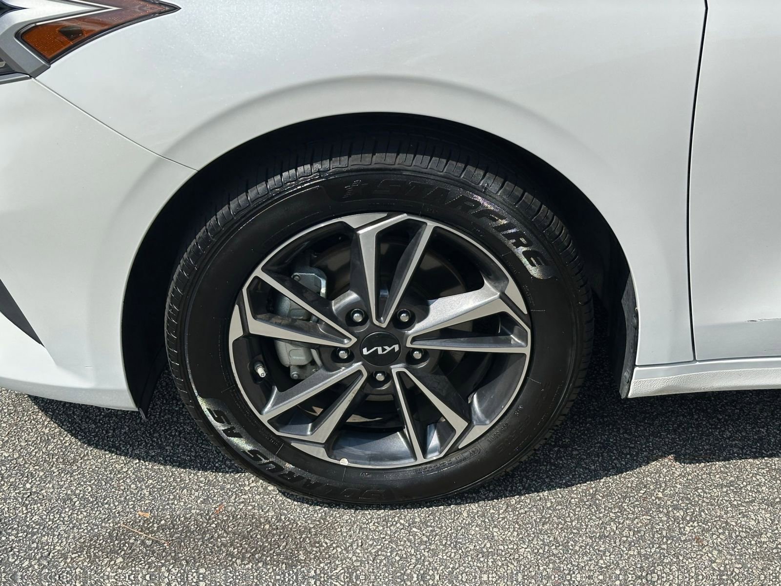Thumbnail: 2024 Kia Forte - 30