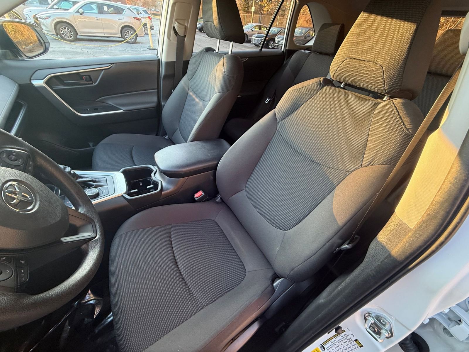 Thumbnail: 2025 Toyota RAV4 - 27