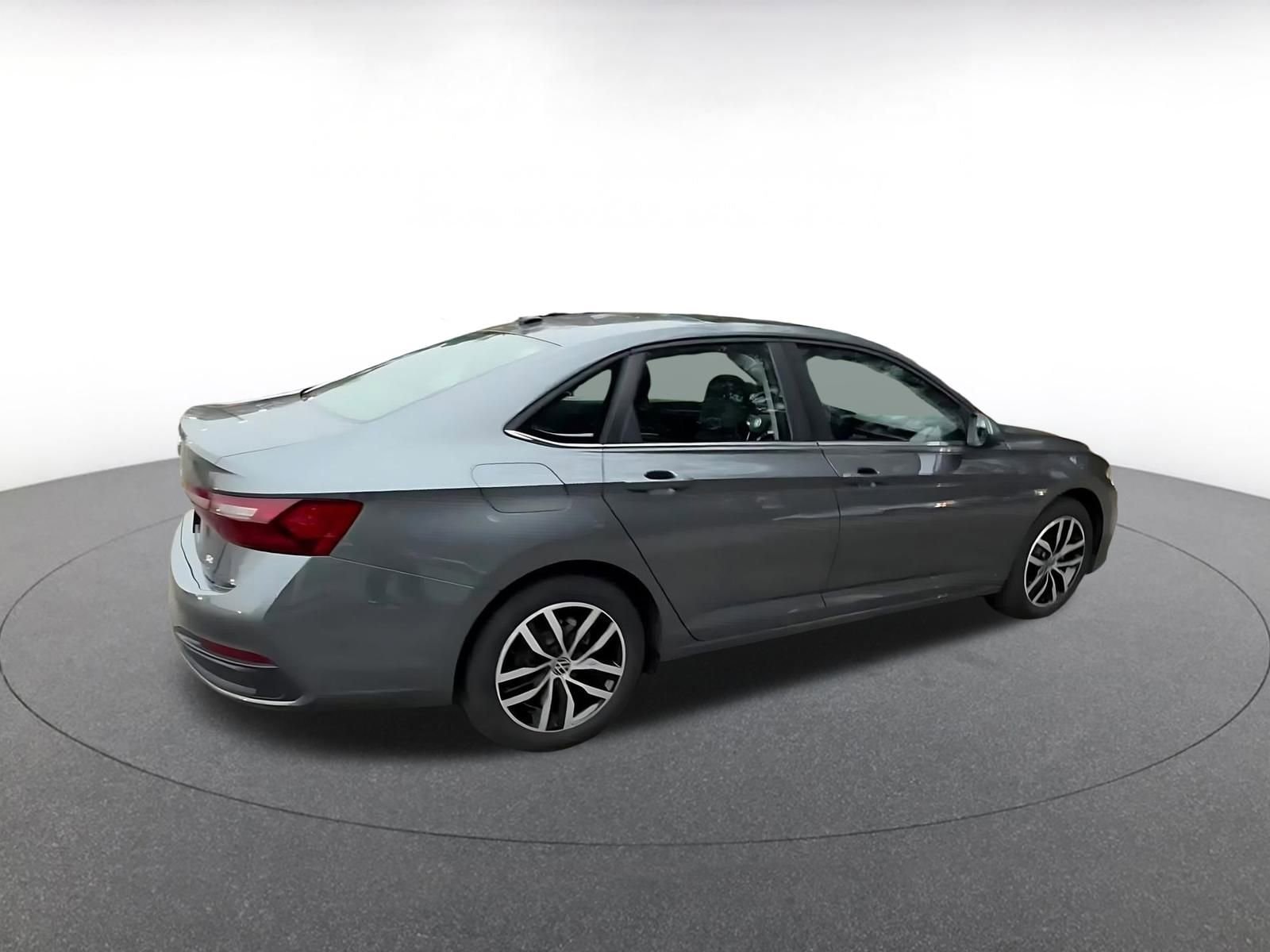 Thumbnail: 2025 Volkswagen Jetta - 15