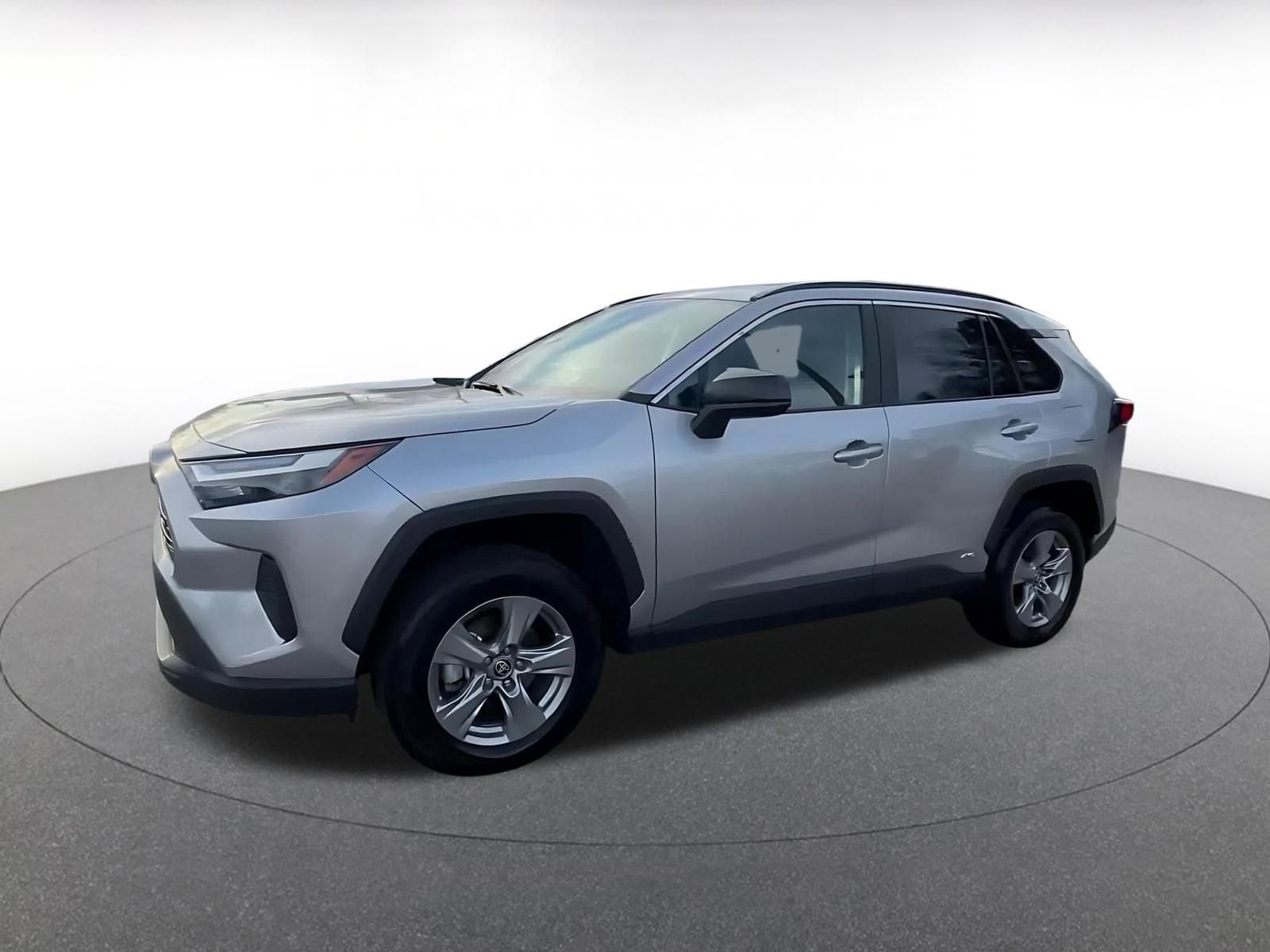 Thumbnail: 2025 Toyota RAV4 - 8