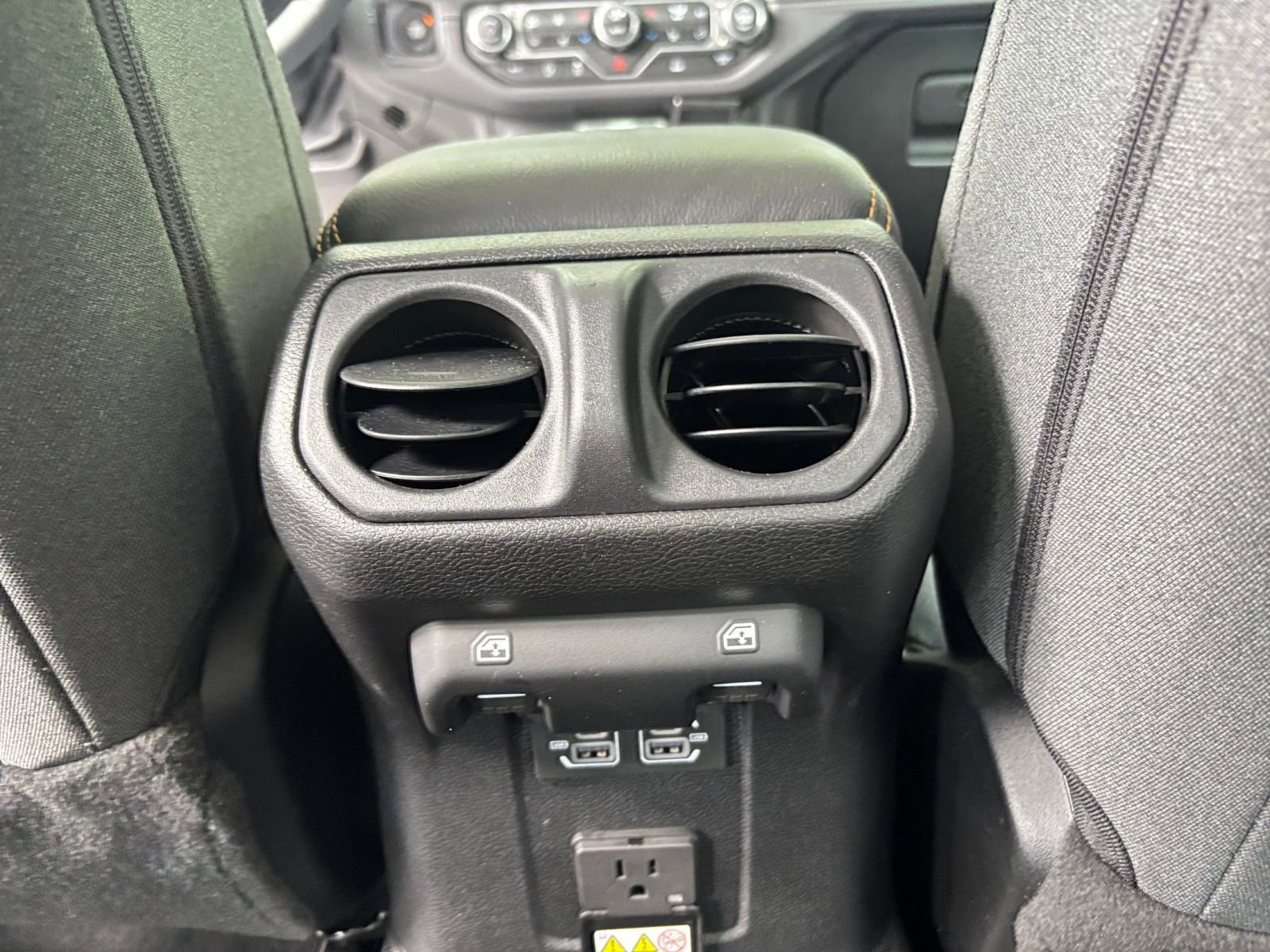 Thumbnail: 2025 Jeep Wrangler - 23