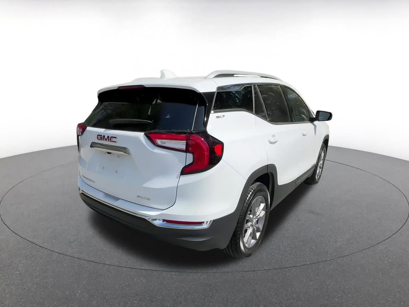 Thumbnail: 2024 GMC Terrain - 13