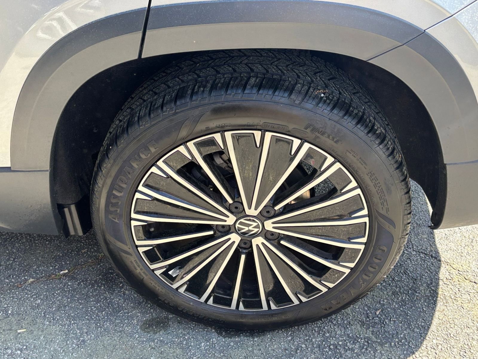 Thumbnail: 2025 Volkswagen Taos - 31