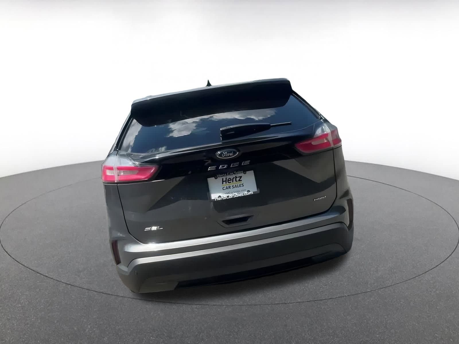 Thumbnail: 2023 Ford Edge - 12