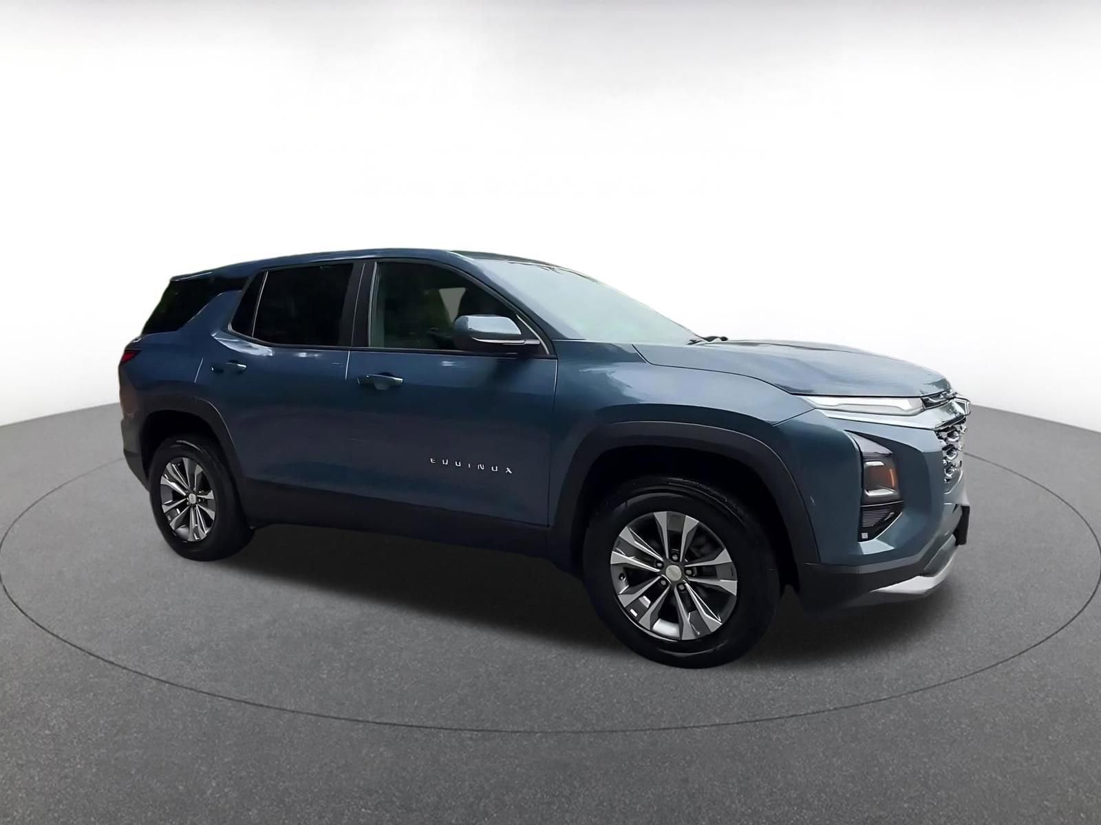 Thumbnail: 2025 Chevrolet Equinox - 2